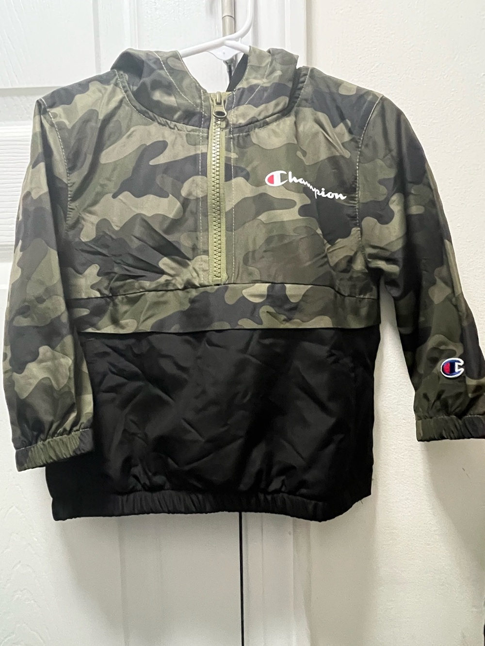 Champion Camo Half-Zip Pullover Jacket - Olive Green & Black